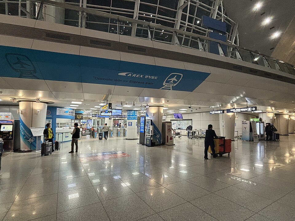 AREX vs Airport Bus comparison showing the AREX station at Incheon Airport Terminal 1