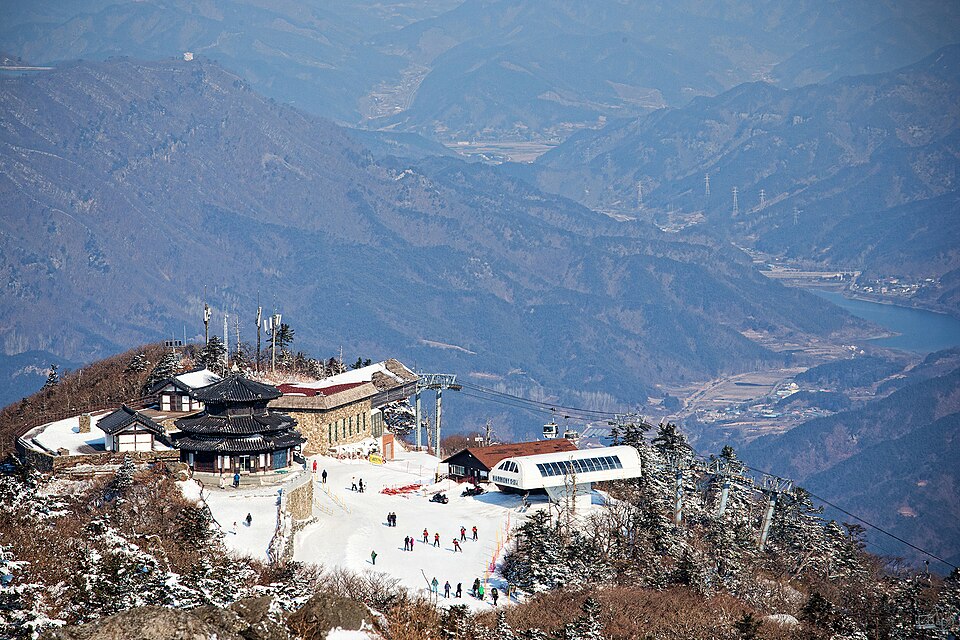 Snow-covered Seolcheonbong on Deogyusan Mountain in Muju, Jeonbuk