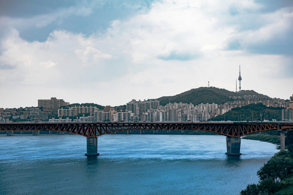 Seoul skyline and Han River in South Korea